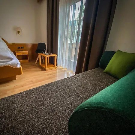 Hotel Simpaty 3*